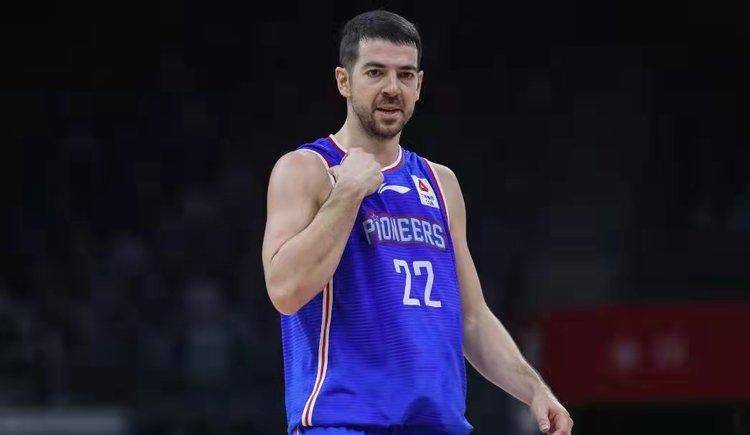 英雄联盟S15赛制-包含山东男篮内部会议纪要流出：冲刺阶段更衣室发声，欧冠使命明确，赛季目标并未改变的词条