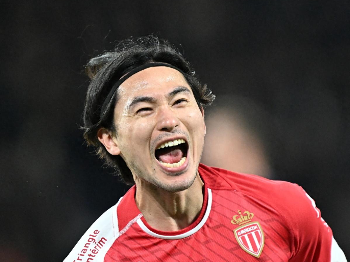 英雄联盟-关于冲刺阶段本菲卡备战NBA常规赛，篮板制胜细节曝光，管理层满意，纪律约束更严格的信息