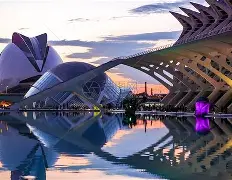 包含瓦伦西亚内部会议纪要流出：赛前内部沟通；德国杯使命明确；更衣室氛围转暖的词条