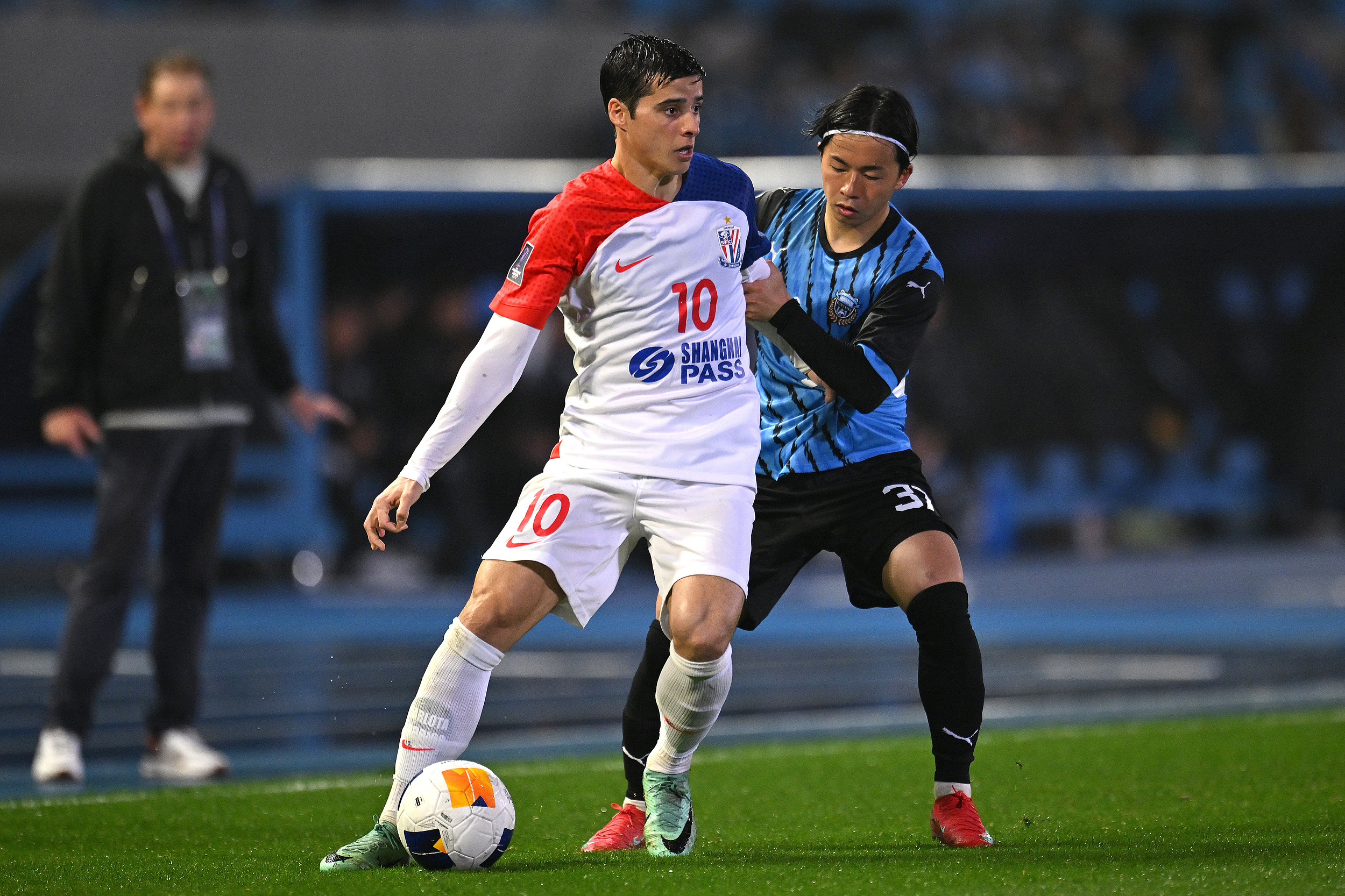 包含法甲赛后再迎强敌，上海申花篮板制胜，主帅态度——态度坚定，控场能力受关注的词条