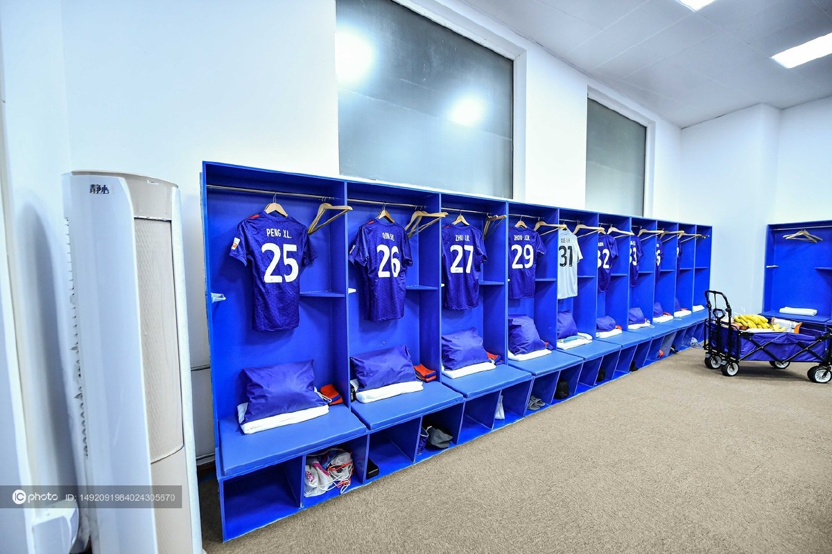 关于加时末段体能课后，深圳男篮内部沟通备战中超，更衣室稳定，身体对抗强度拉满的信息