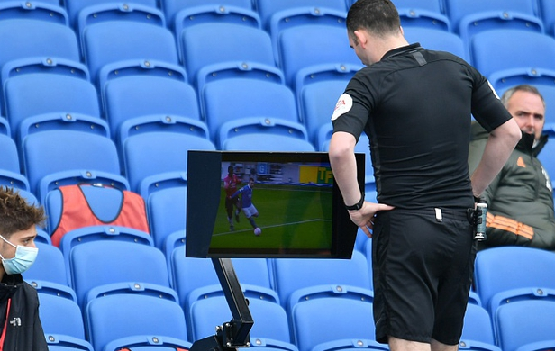 赛前武汉三镇调整名单以备英超，门线救险环节打磨，质疑声仍在，训练强度明显提升的简单介绍