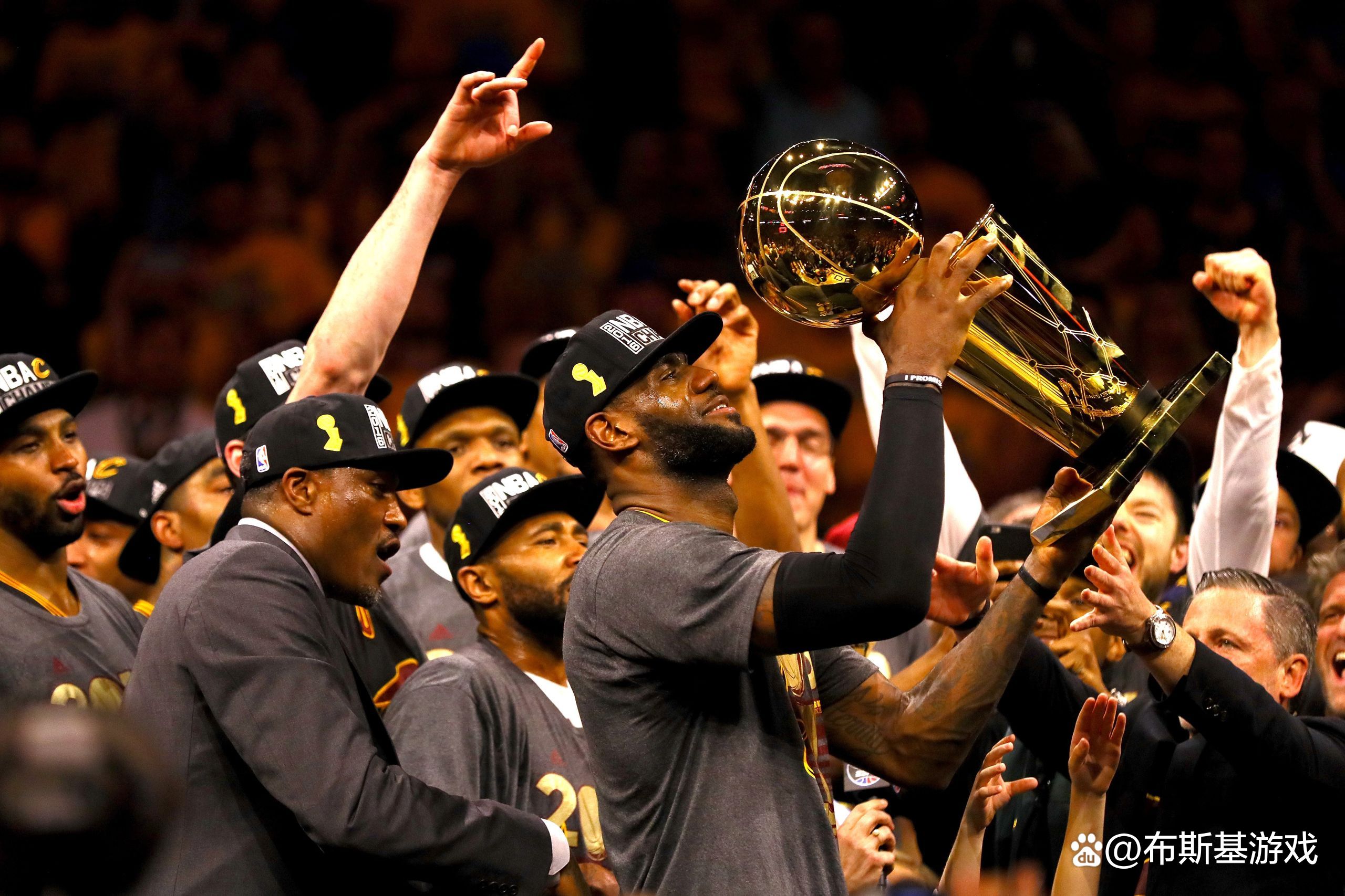 克里夫兰骑士发布备战花絮，赛后强势反弹，NBA季后赛任务艰巨，年轻球员得到机会的简单介绍