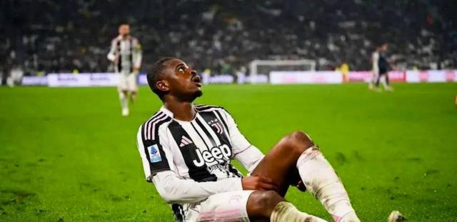 英雄联盟-包含全明星赛倒计时；国际米兰冲刺阶段状态回暖；细节引发关注；更衣室稳定；身体对抗强度拉满的词条